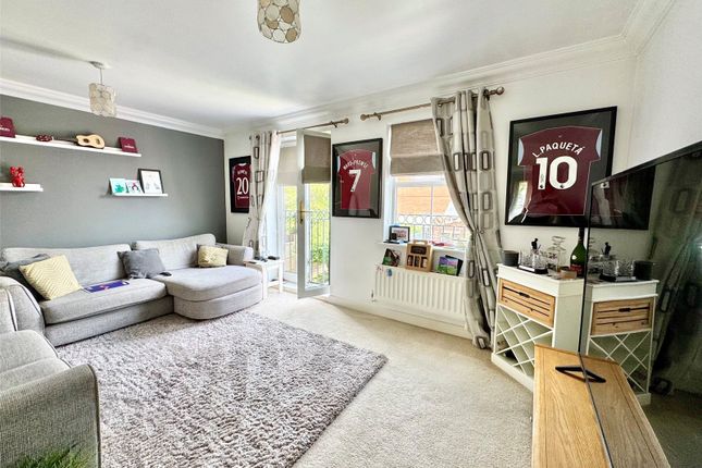 23, Turners Avenue, Hampshire photo 4