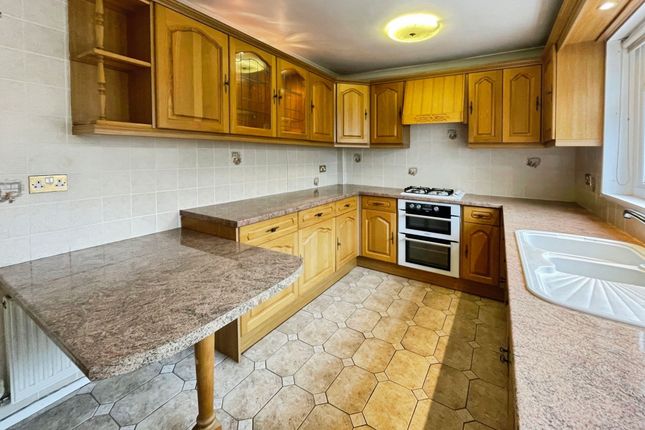 5 Cwmclais Road, Port Talbot photo 2
