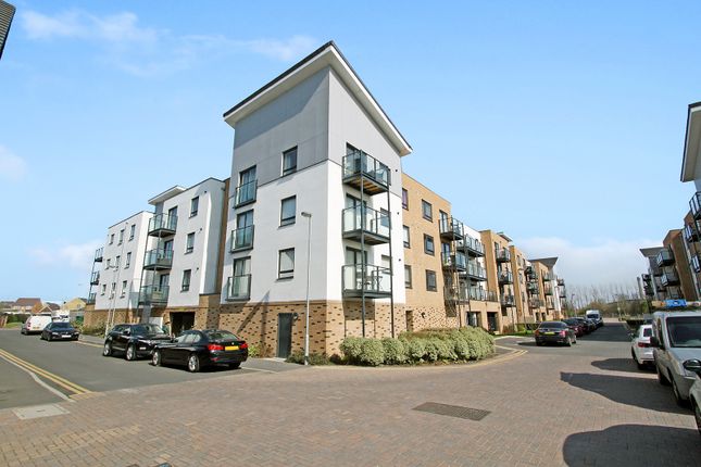 Flat to rent in Creek Mill Way, Dartford