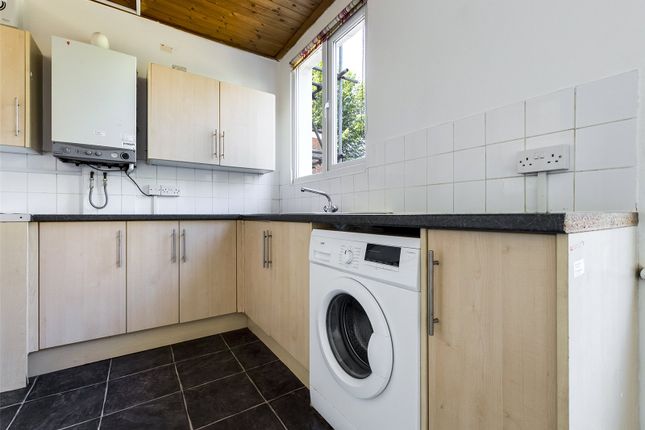 Terraced house to rent in Hartington Road, Brighton, East Sussex BN2