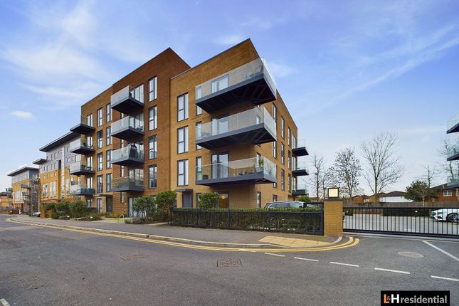 Thumbnail Flat for sale in Station Road, Wesley House Station Road
