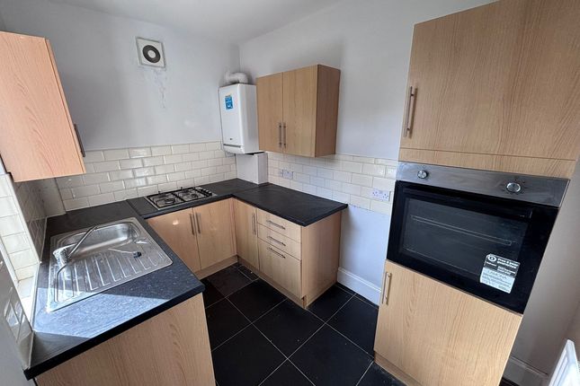 17, Moorhead, Newcastle Upon Tyne photo 2