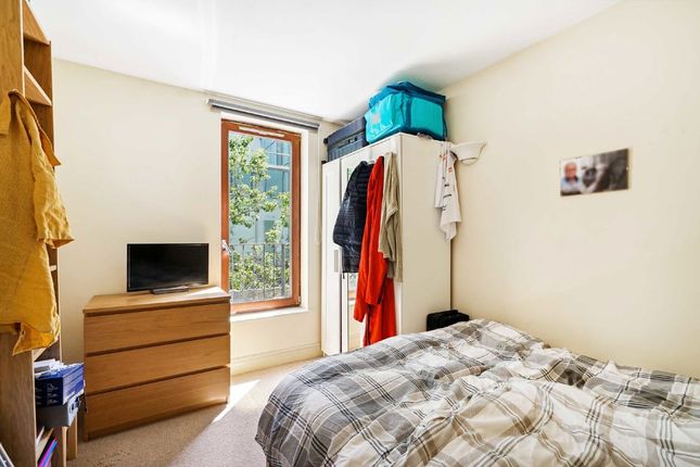 Flat 7, Naylor Building East, 15, Adler Street, London photo 5