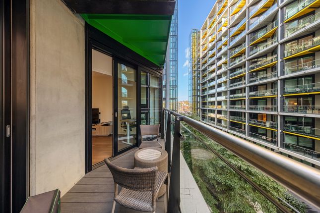 88, 4, Riverlight Quay, London photo 4