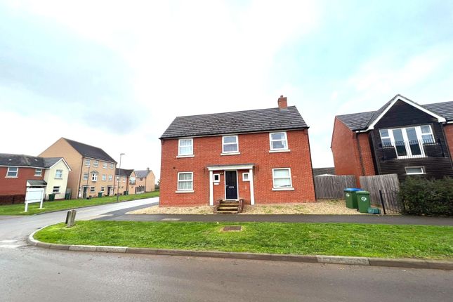 Detached house to rent in Paradise Orchard, Aylesbury