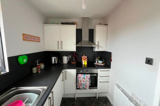 Nicol Place, broxburn, EH52 6GY, broxburn photo 5