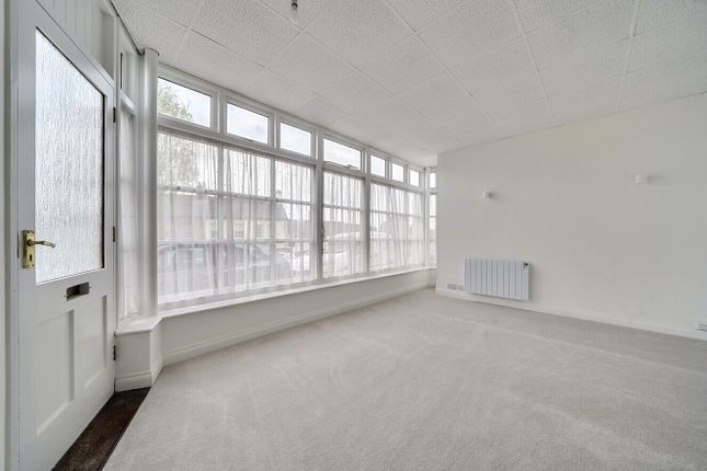 4B, The Square, Cullompton photo 3