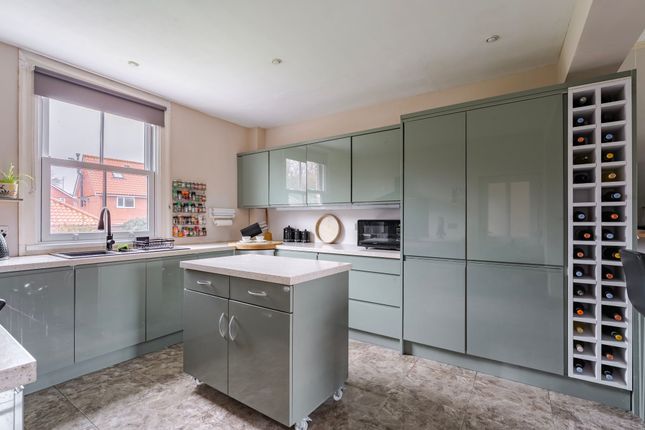 39 Cromer Road, North Walsham photo 4