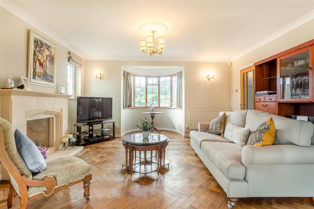Stormont, Broom Hill, Huntley photo 4