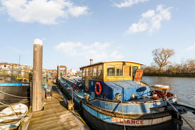Reliance, Chiswick Pier, London photo 2