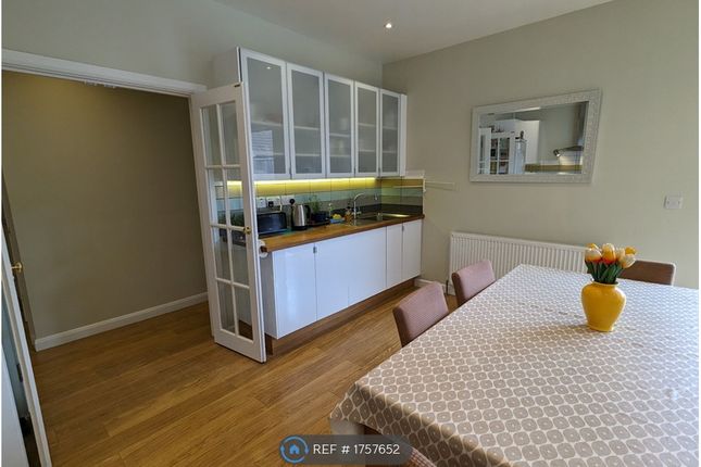Lounge Diner Kitchen