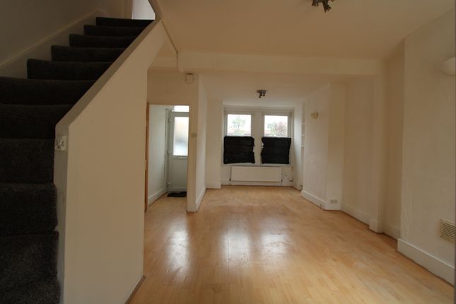 14, Marian Road, London photo 5