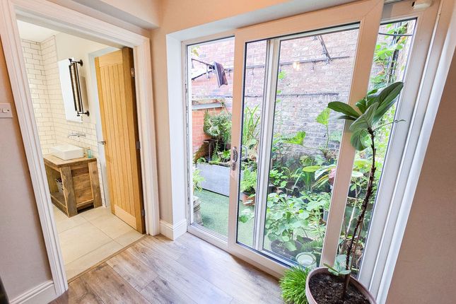 7, Dean Terrace, Ryton photo 4