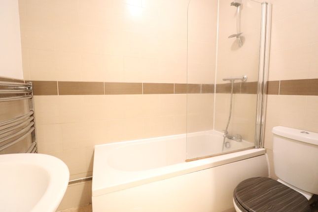 10, Rialto Court, Leeds photo 4
