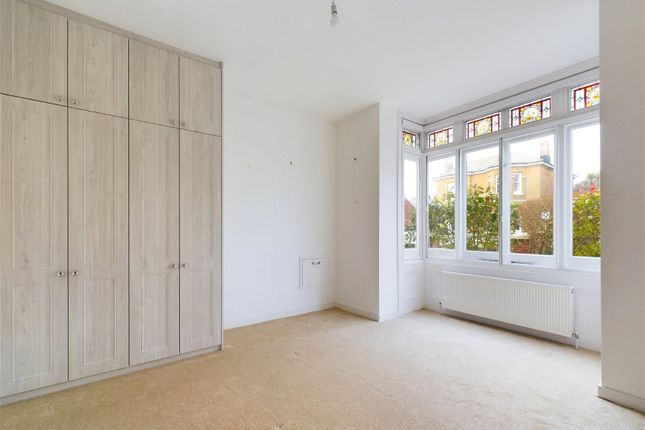 Flat for sale in Winchester Road, Worthing