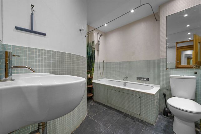 11, Clapton Terrace, London photo 4