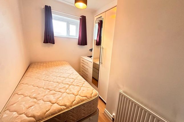 Studio 3, 14, Holly Court, Bognor Regis photo 2