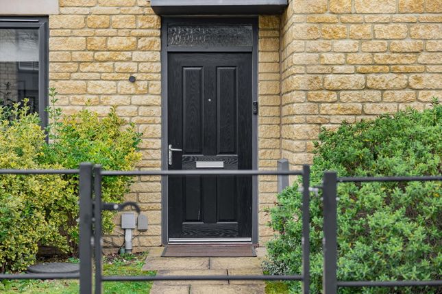 2, Clover Drive, Cheltenham photo 2