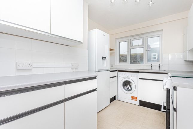 Flat 21 Queens Lodge,, Third Avenue, Cliftonville photo 4