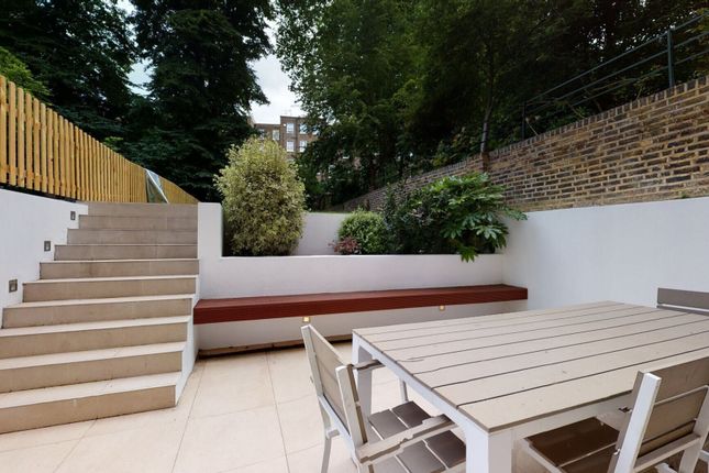 Thumbnail Flat to rent in Lexham Gardens, Kensington