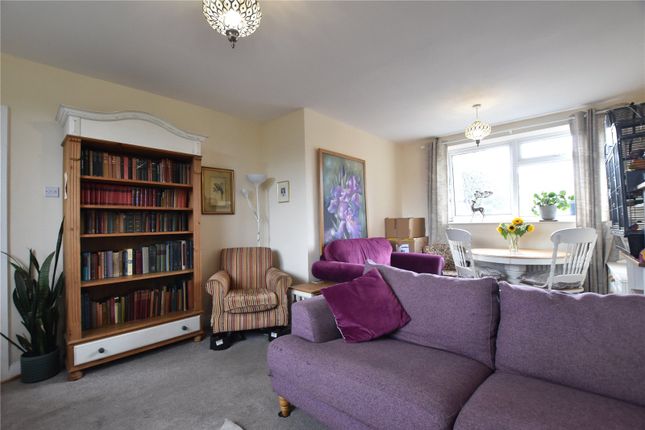 119, Lewis Drive, Greater Manchester photo 4