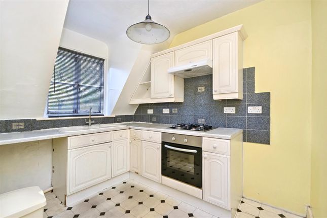 Flat 3a, 7, Grassington Road, Eastbourne photo 3