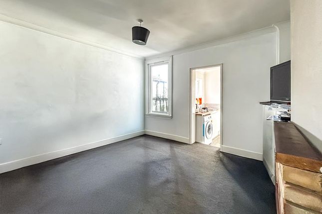 1-bed flat on 67a, West Road, Shoeburyness, £135,000