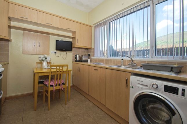 62, Eleanor Street, Tonypandy photo 3