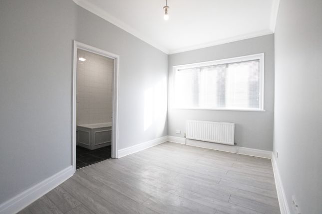 Flat 3, 65, Teignmouth Road, London photo 4