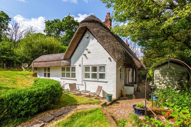 Thumbnail Cottage for sale in Rockbourne Road, Sandleheath, Fordingbridge