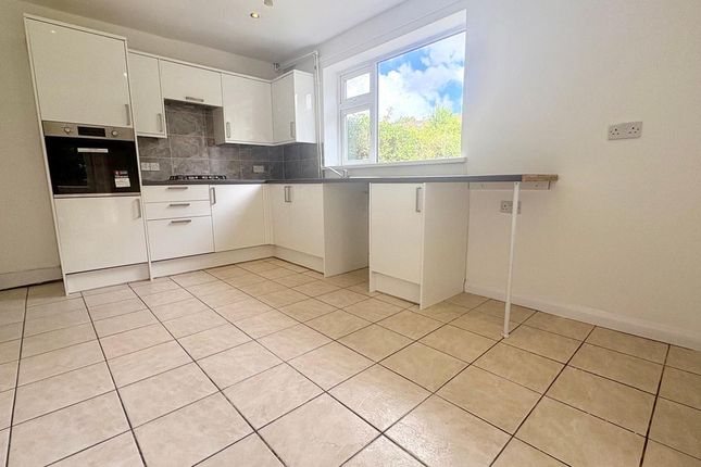 2, Dovedale Avenue, Eastham photo 2