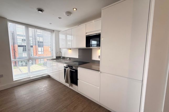 6, Dane Road, Sale photo 5
