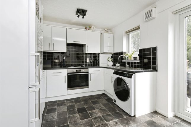 25, Ramshaw Drive, CHELMSFORD photo 2