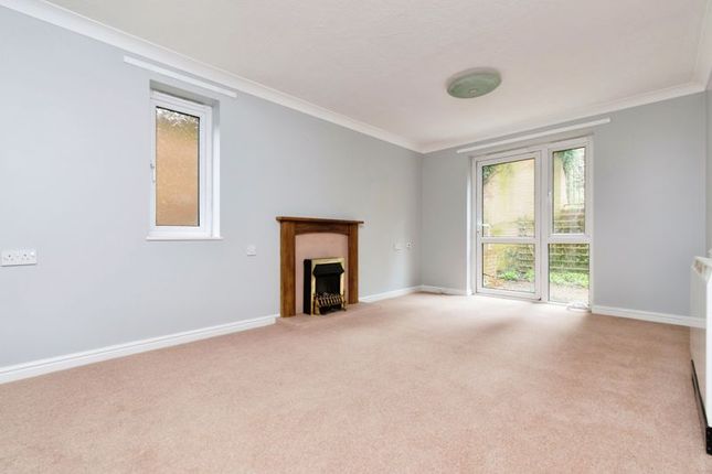 Thumbnail Flat for sale in Reynard Court, Purley