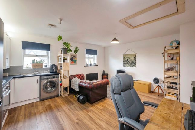 Flat for sale in Mallard Chase, Doncaster, South Yorkshire