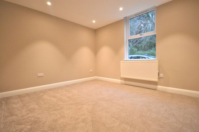 1, Axon House, Buxton Road West, Disley photo 3