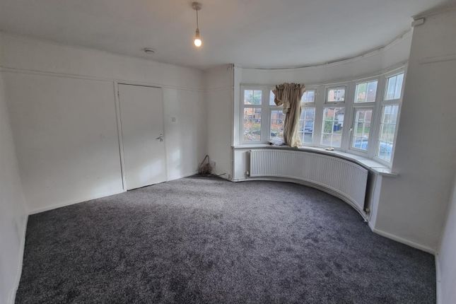 Desborough Avenue, High Wycombe photo 4