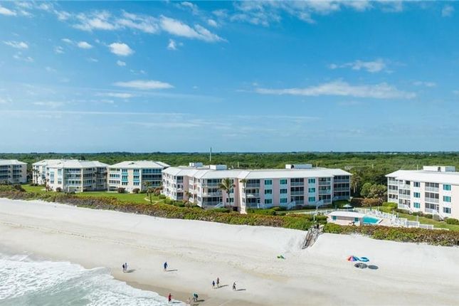 Town house for sale in 8830 S Sea Oaks Way #204/205, Vero Beach, Florida, United States Of America