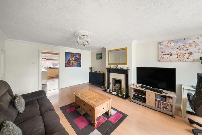 3, Alpha Road, Uxbridge photo 4
