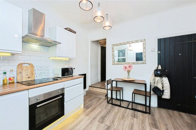 290, Godstone Road, Surrey photo 3
