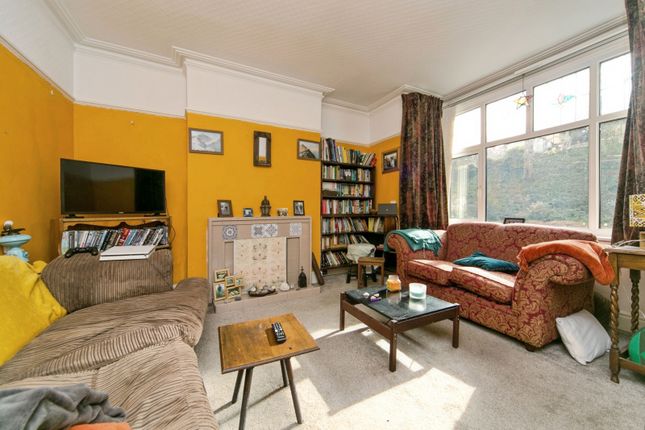 21, Beach Road, Colwyn Bay photo 3