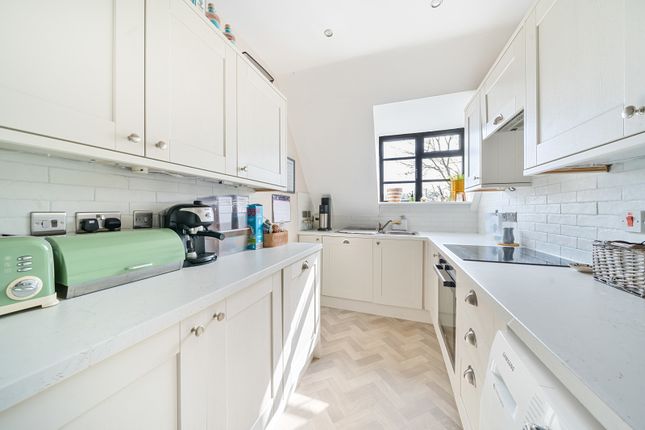 Flat for sale in 145 Epsom Road, Guildford