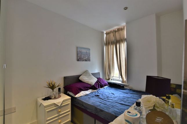 Apartment 4, 42 Clasketgate, Lincoln photo 4