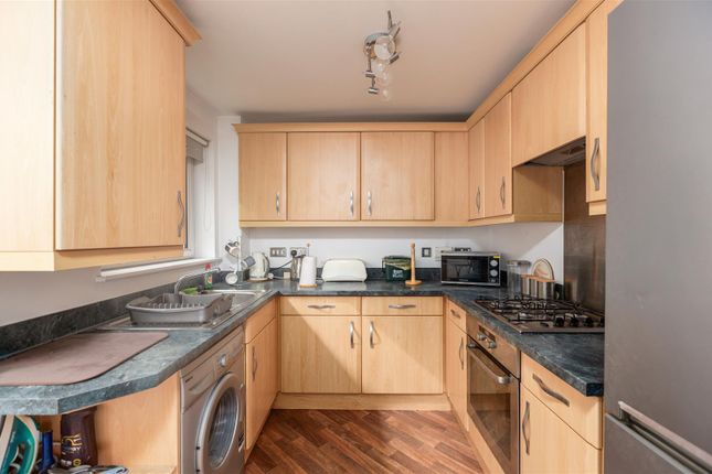 18, Phoebe Road, Swansea photo 2