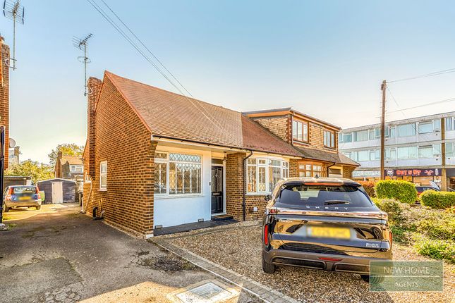 2-bed bungalow on 4, Craven Close, Rochford, £300,000