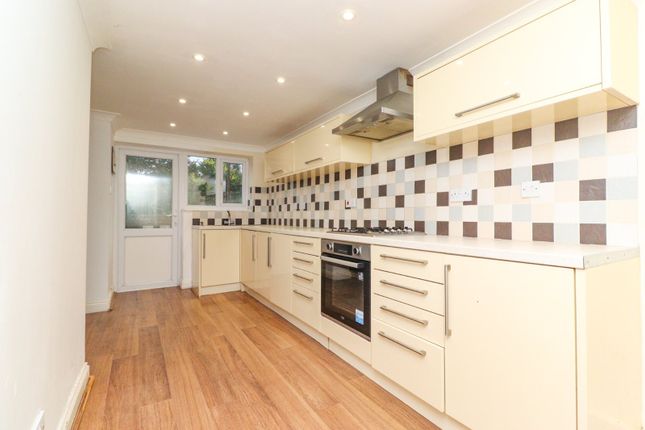 17, Garrard Avenue, Kent photo 3