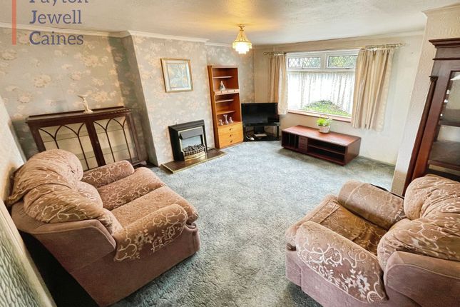 196 Waunscil Avenue, Bridgend photo 2