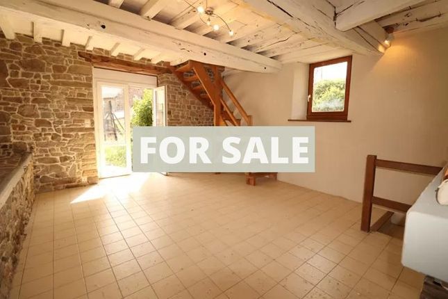 Detached house for sale in Tessy-Bocage, Basse-Normandie, 50420, France