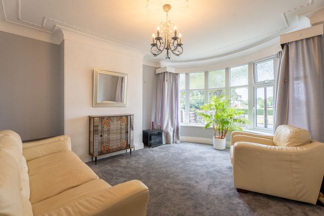 693 Scott Hall Road, Leeds photo 4