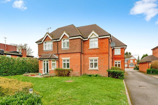 Flat for sale in Wolfendale Close, Merstham, Redhill